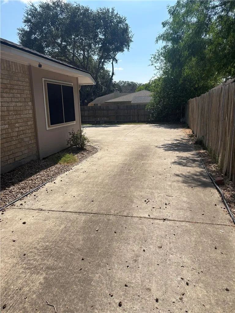 4006 MOORHEAD DRIVE Corpus Christi, TX 78410