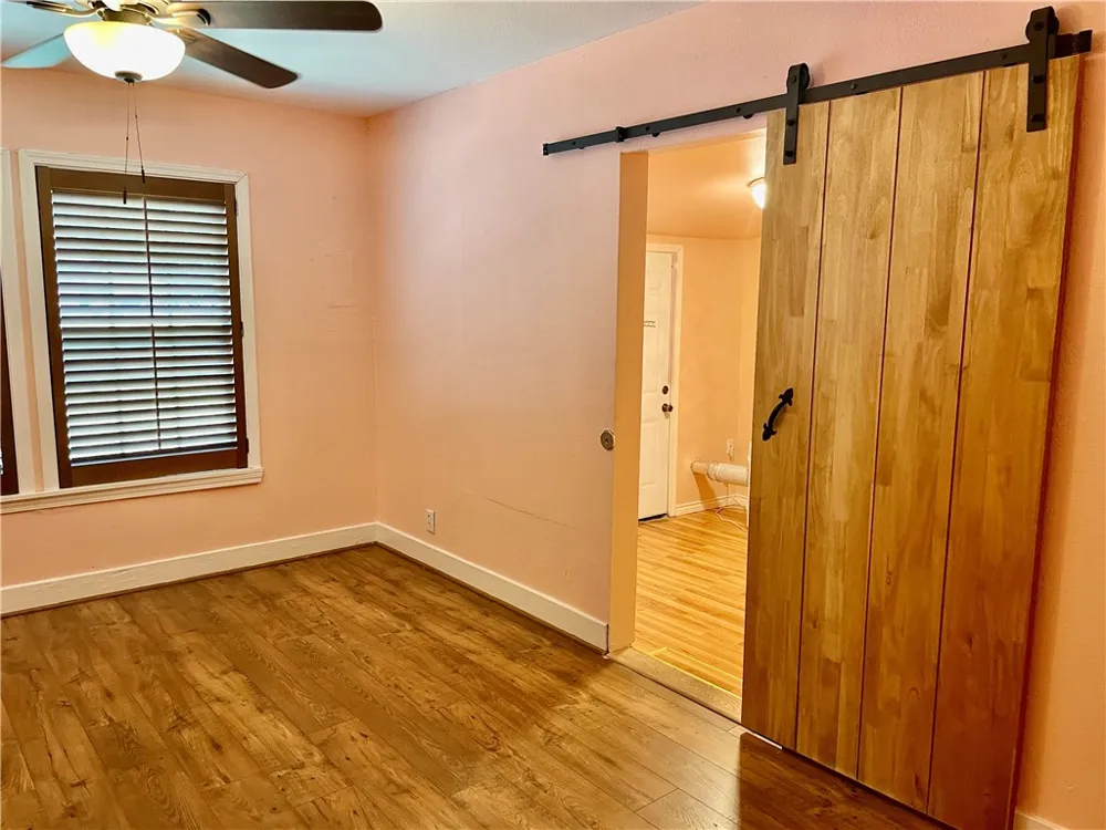 1242 Cambridge Drive Corpus Christi, TX 78404