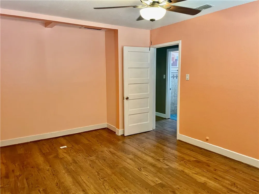 1242 Cambridge Drive Corpus Christi, TX 78404