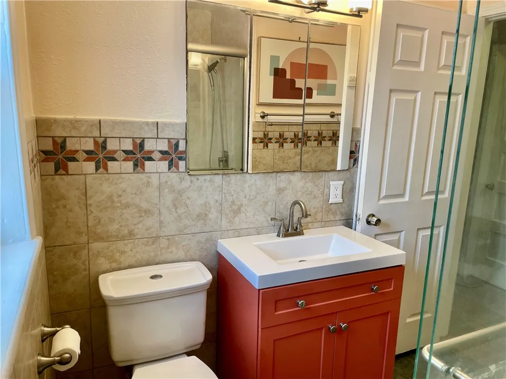 1242 Cambridge Drive Corpus Christi, TX 78404