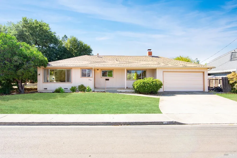 2040 Olive Avenue St. Helena, CA 94574