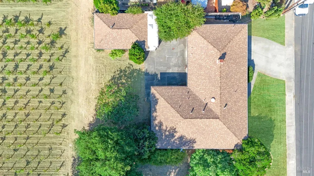 2040 Olive Avenue St. Helena, CA 94574