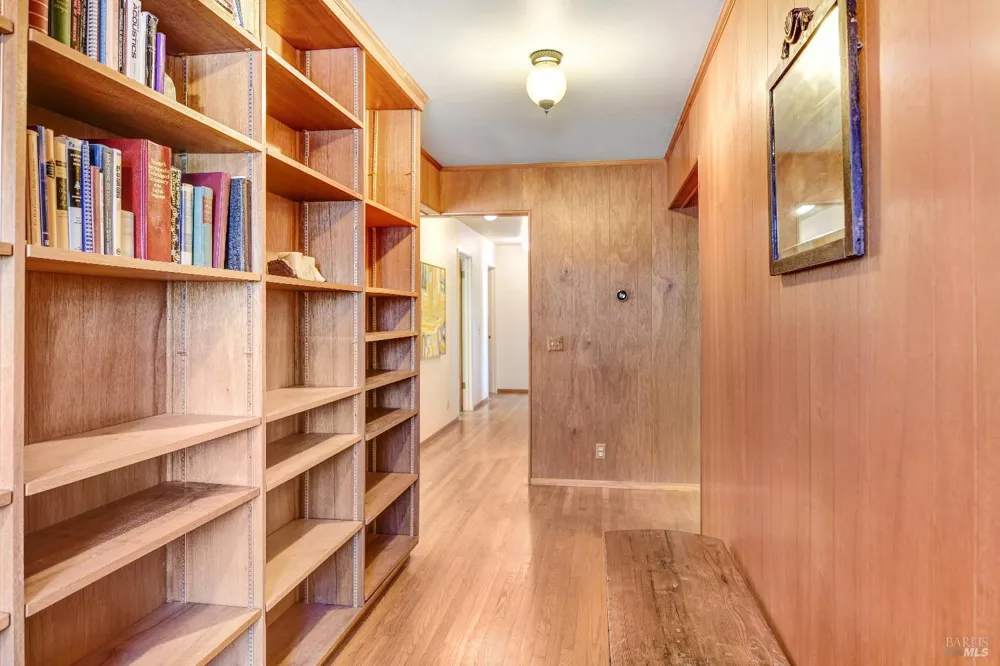 2040 Olive Avenue St. Helena, CA 94574