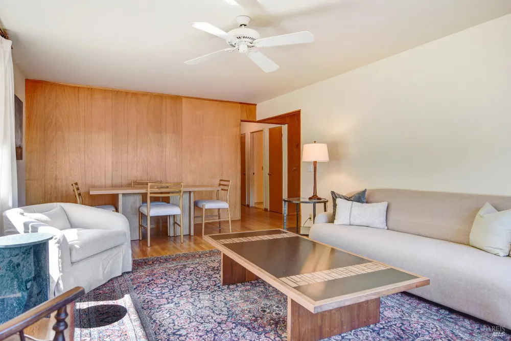 2040 Olive Avenue St. Helena, CA 94574
