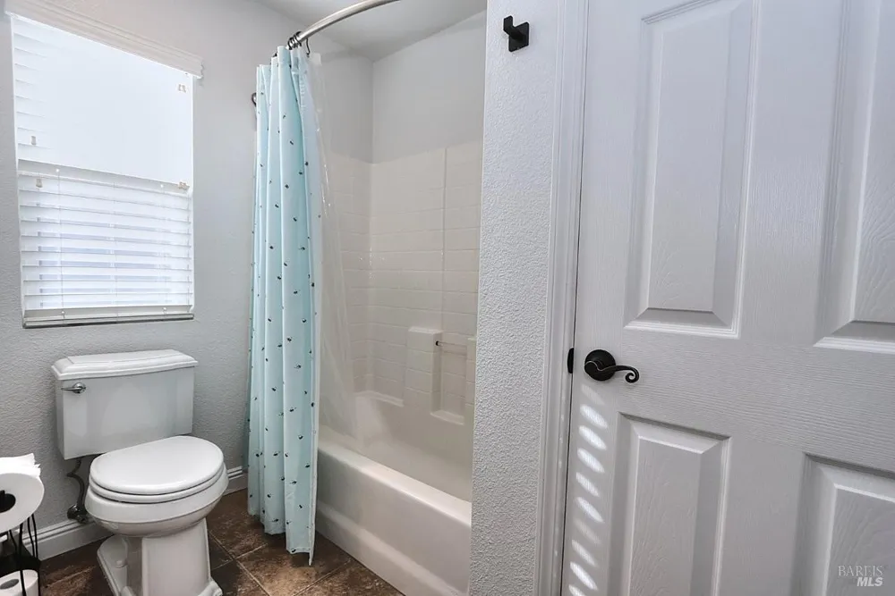918 Fallsgrove Way Vacaville, CA 95687