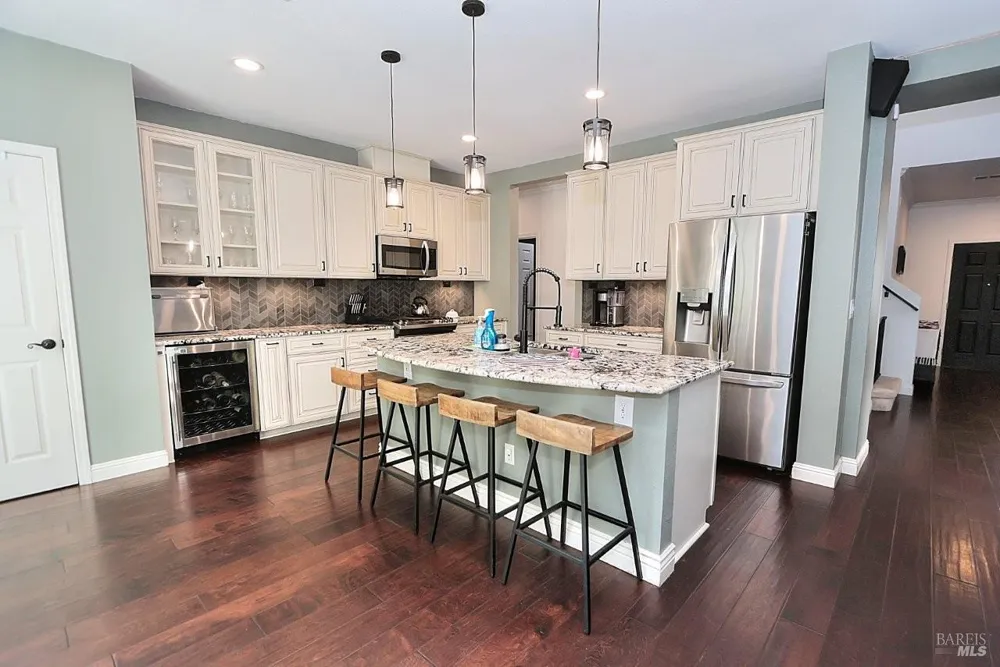 918 Fallsgrove Way Vacaville, CA 95687