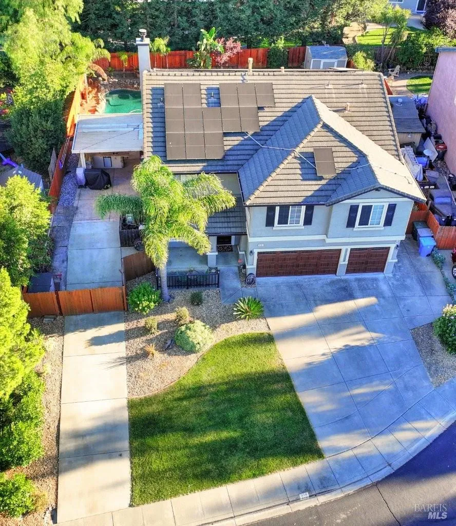 918 Fallsgrove Way Vacaville, CA 95687