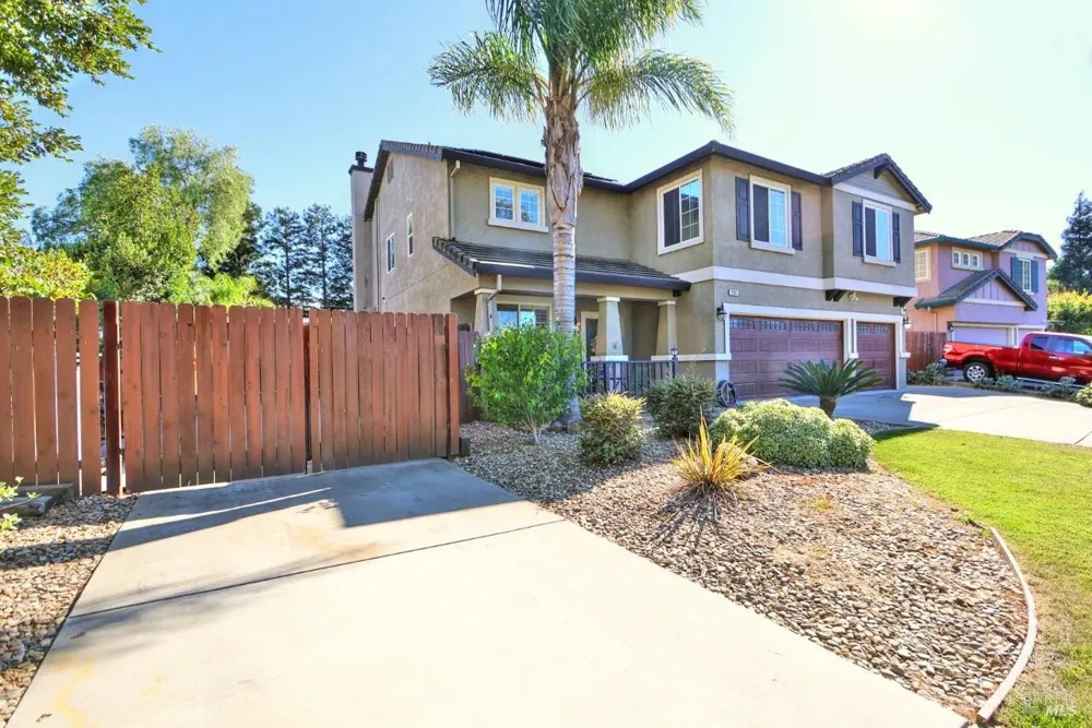 918 Fallsgrove Way Vacaville, CA 95687