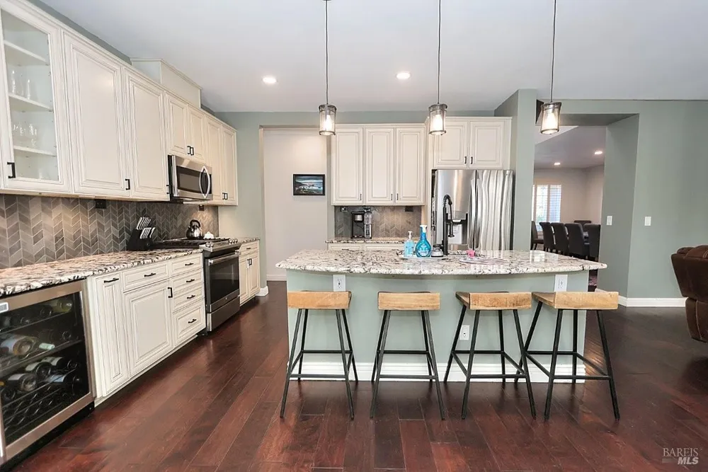 918 Fallsgrove Way Vacaville, CA 95687