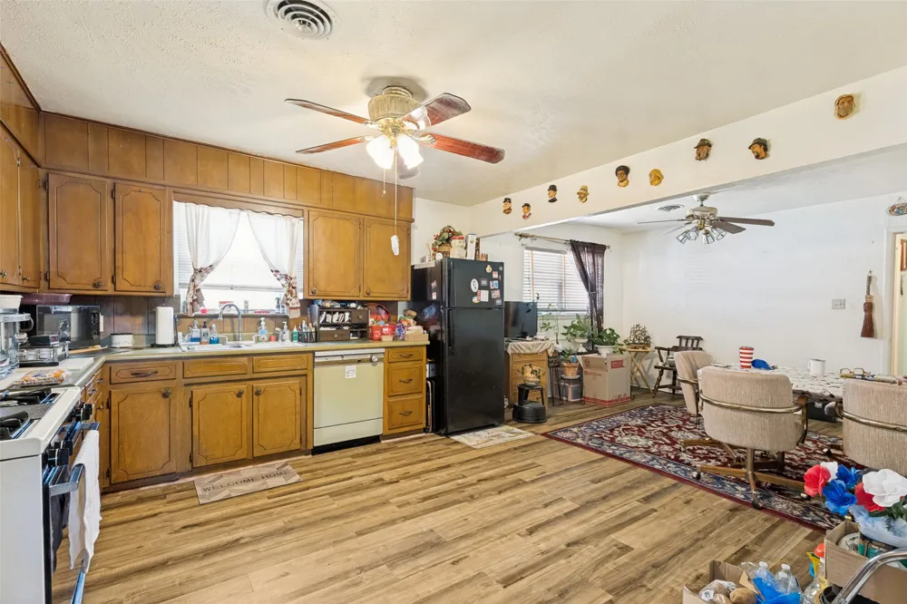 1012 Rosebud Drive Azle, TX 76020