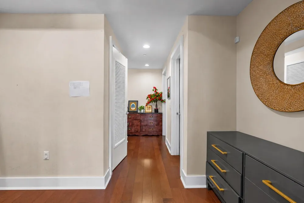 100 ETON ROW Weehawken, NJ 07086