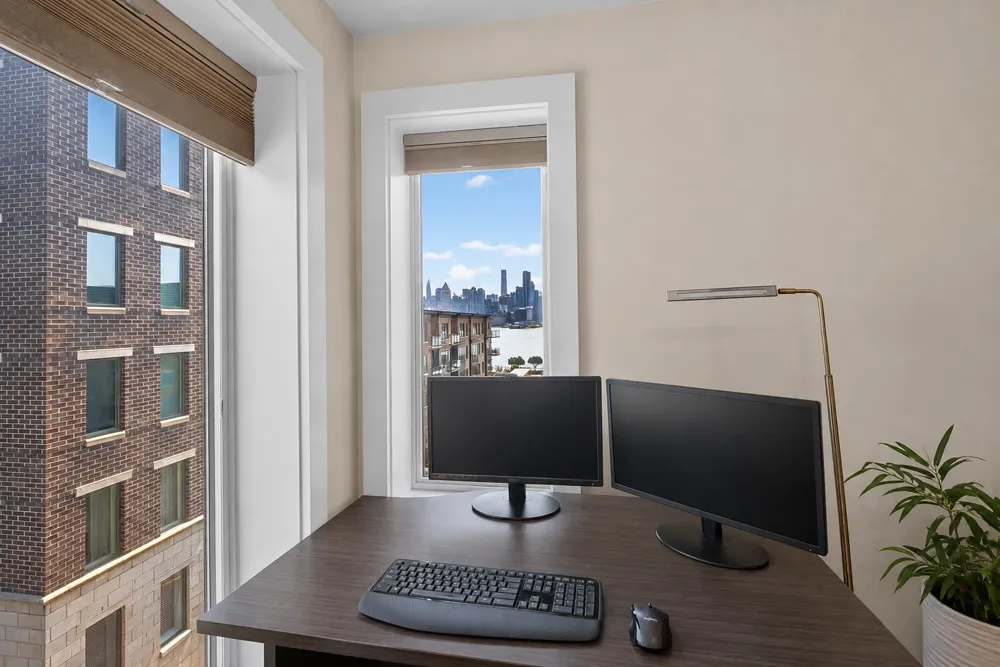 100 ETON ROW Weehawken, NJ 07086