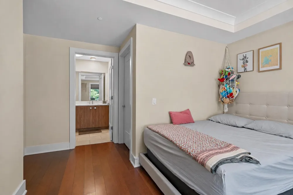 100 ETON ROW Weehawken, NJ 07086