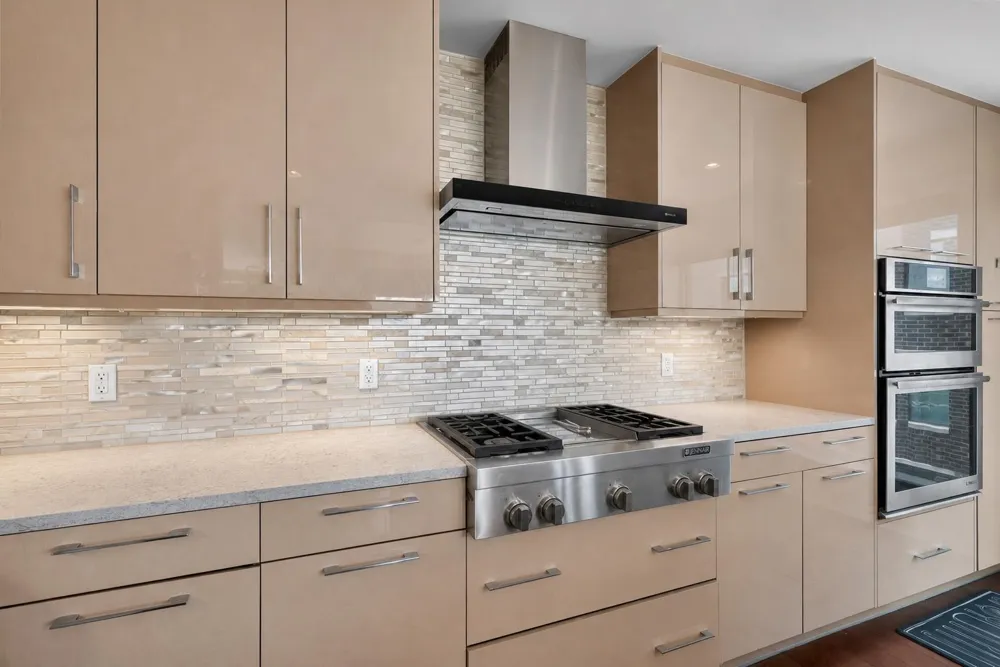 100 ETON ROW Weehawken, NJ 07086