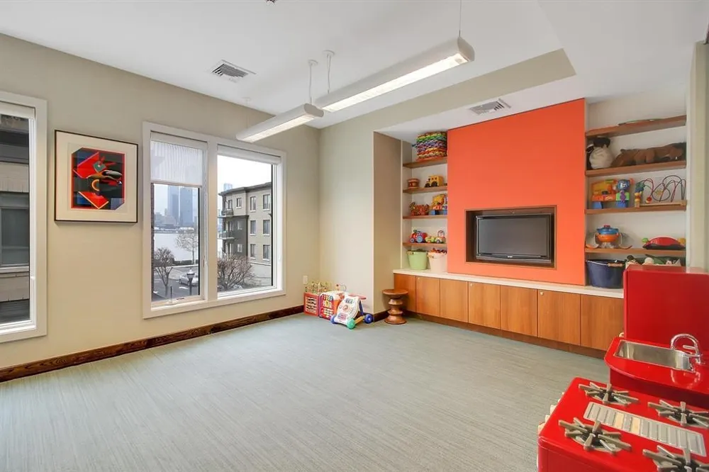 100 ETON ROW Weehawken, NJ 07086