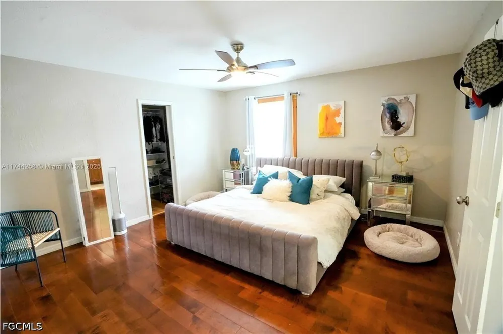 SE 8th Terrace Cape Coral, FL 33990