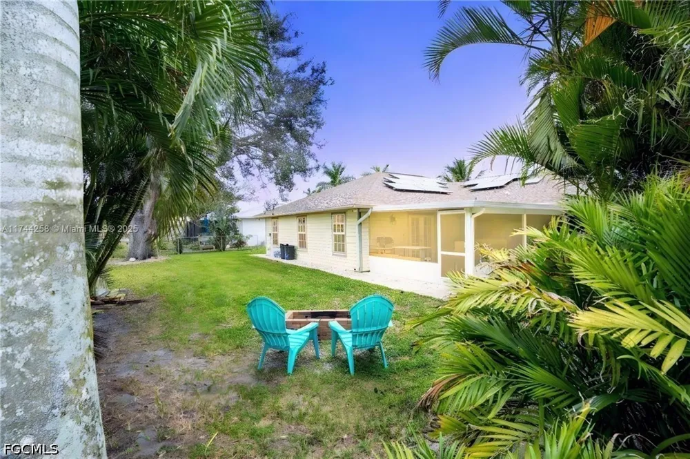 SE 8th Terrace Cape Coral, FL 33990