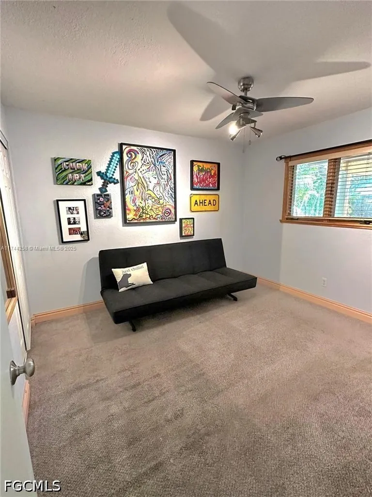 SE 8th Terrace Cape Coral, FL 33990