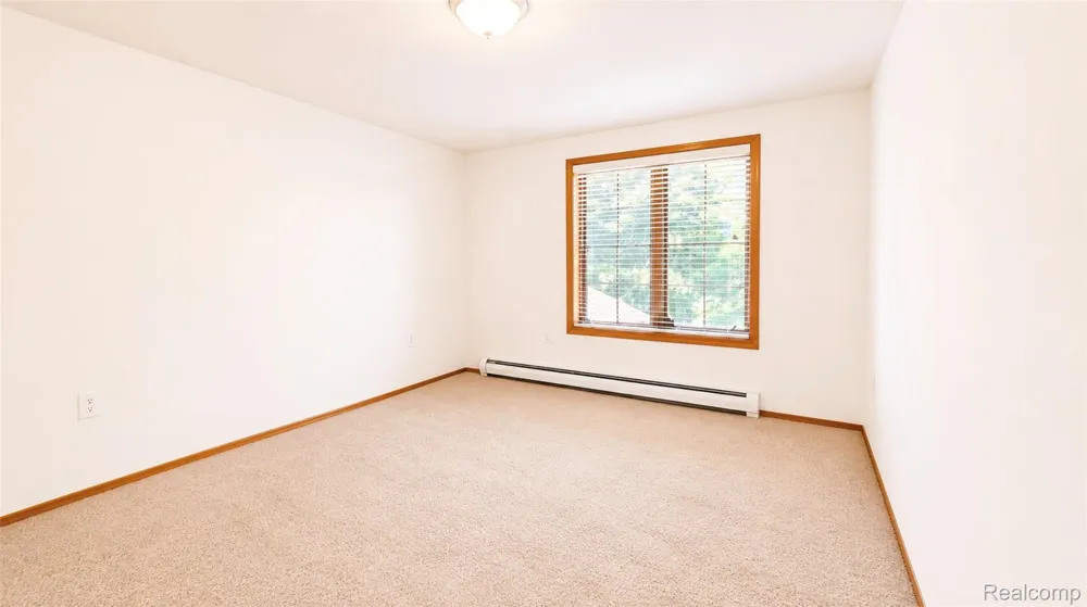 2232 London Bridge Drive #42 Rochester Hills City, MI 48307