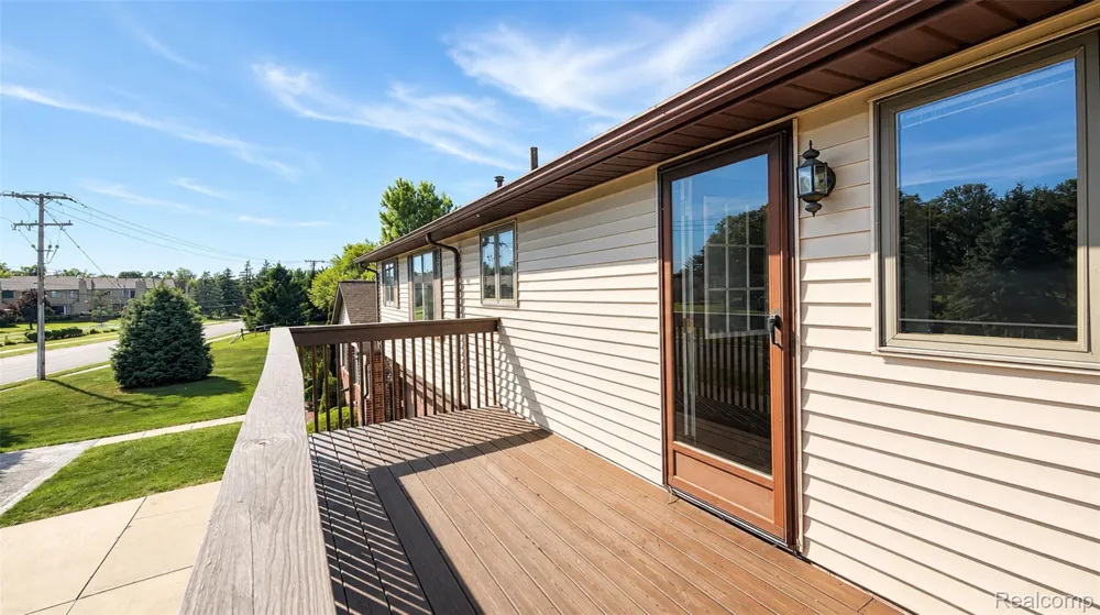 2232 London Bridge Drive #42 Rochester Hills City, MI 48307