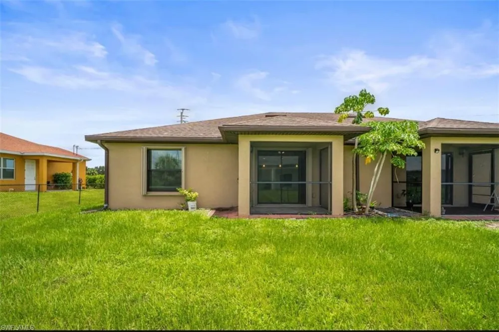1530 Gretchen Avenue S Lehigh Acres, FL 33973