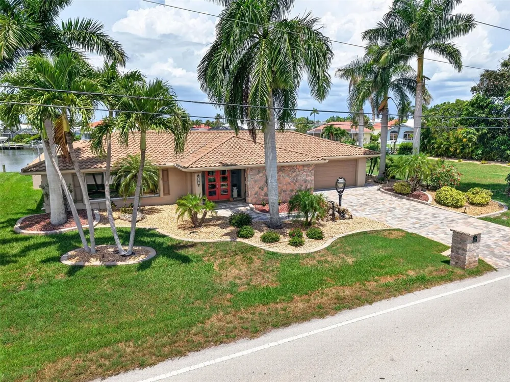 359 BAL HARBOR BOULEVARD Punta Gorda, FL 33950