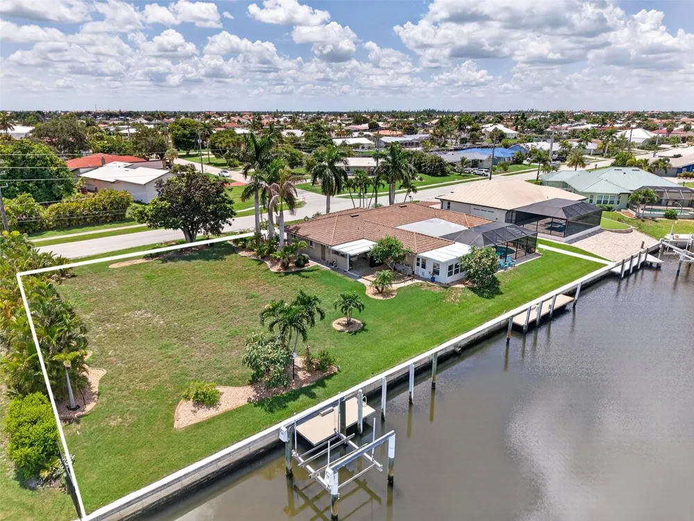 359 BAL HARBOR BOULEVARD Punta Gorda, FL 33950