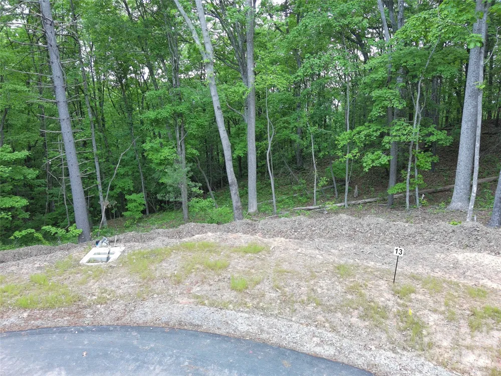 000 Northview Drive #13 Hendersonville, NC 28791