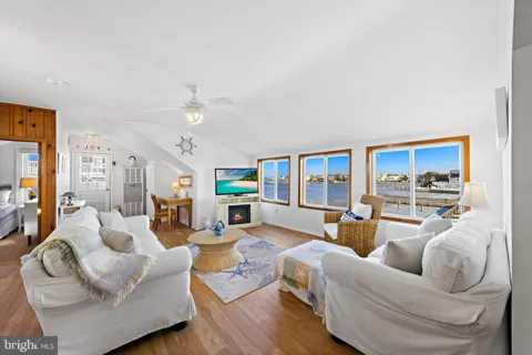201 W SHIP BOTTOM AVENUE