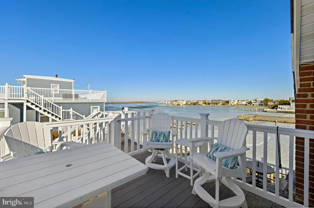 201 W SHIP BOTTOM AVENUE Ship Bottom, NJ 08008