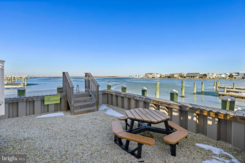 201 W SHIP BOTTOM AVENUE Ship Bottom, NJ 08008