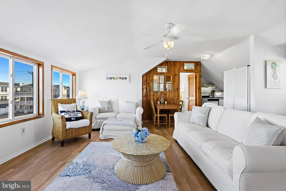 201 W SHIP BOTTOM AVENUE Ship Bottom, NJ 08008