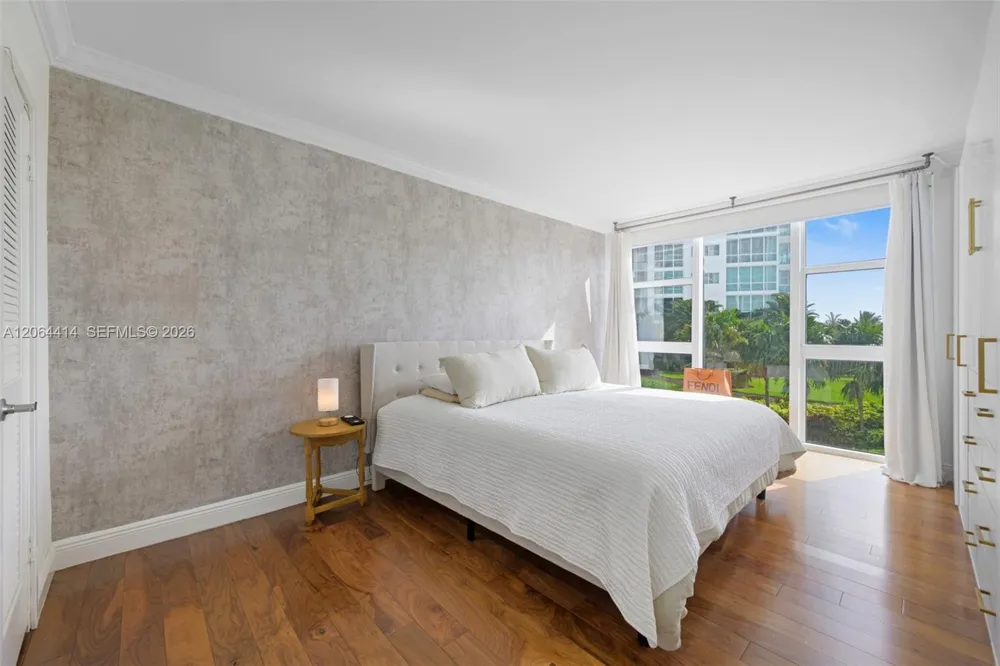 10275 Collins Ave #334 Bal Harbour, FL 33154