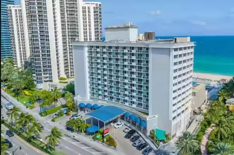 19201 Collins Ave #540