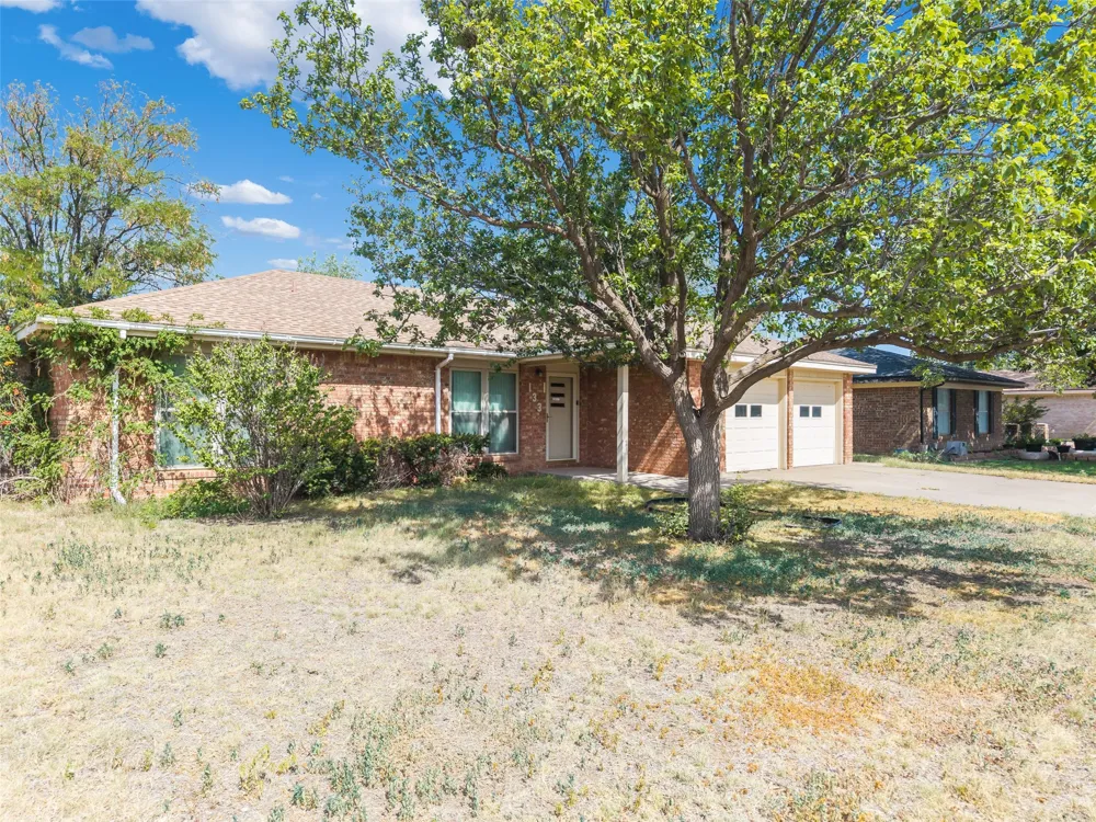 133 Ironwood Street Hereford, TX 79045