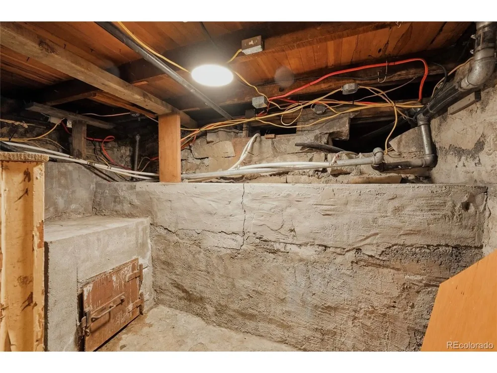 303 E White Avenue Trinidad, CO 81082