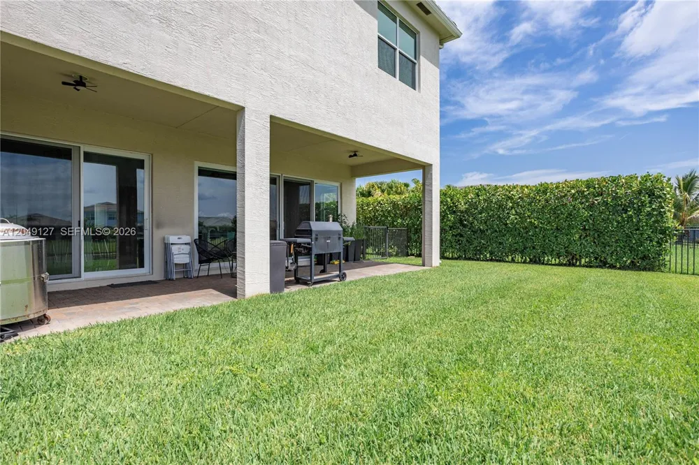 5850 Whippoorwill Cir Westlake, FL 33470