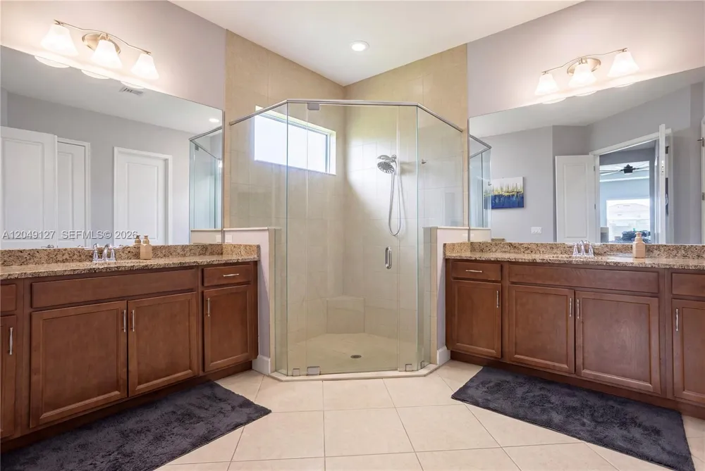 5850 Whippoorwill Cir Westlake, FL 33470
