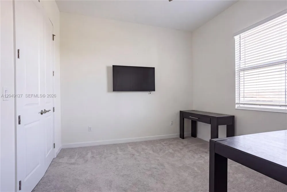 5850 Whippoorwill Cir Westlake, FL 33470