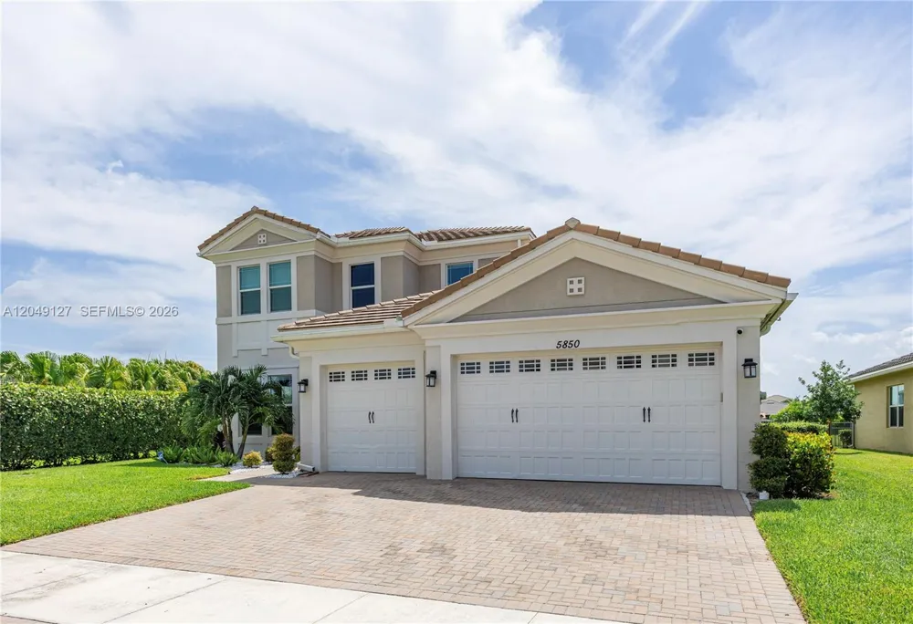 5850 Whippoorwill Cir Westlake, FL 33470