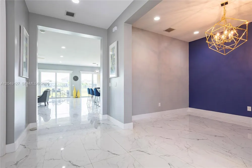 5850 Whippoorwill Cir Westlake, FL 33470