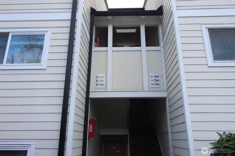 15210 Macadam Road S #D304