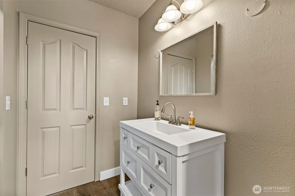 4333 Wildwood Lane Anacortes, WA 98221