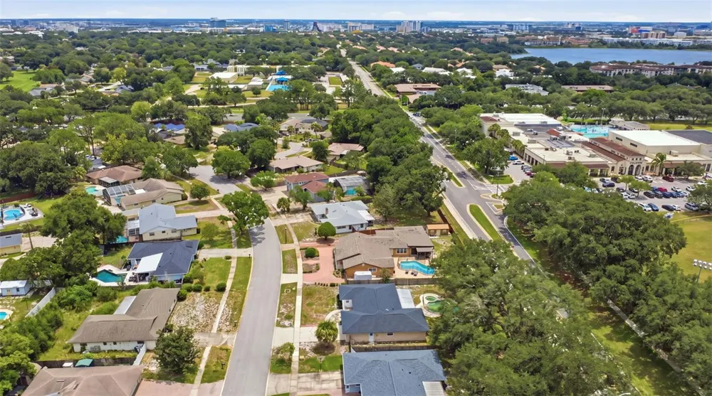 6785 TAMARIND CIRCLE Orlando, FL 32819