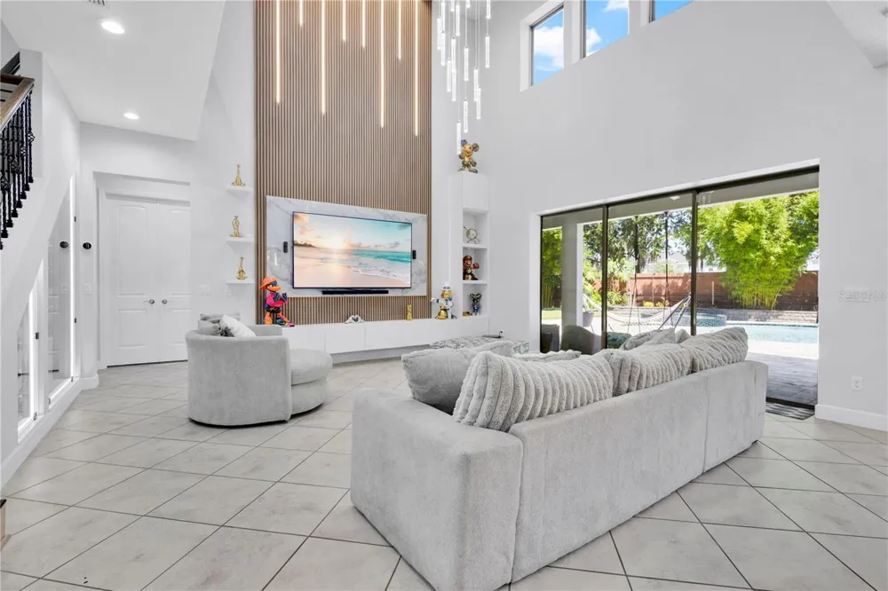 9443 ROYAL ESTATES BOULEVARD Orlando, FL 32836