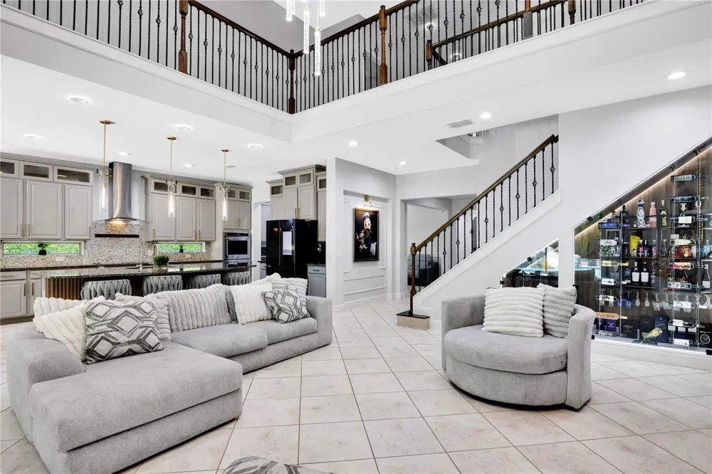9443 ROYAL ESTATES BOULEVARD Orlando, FL 32836