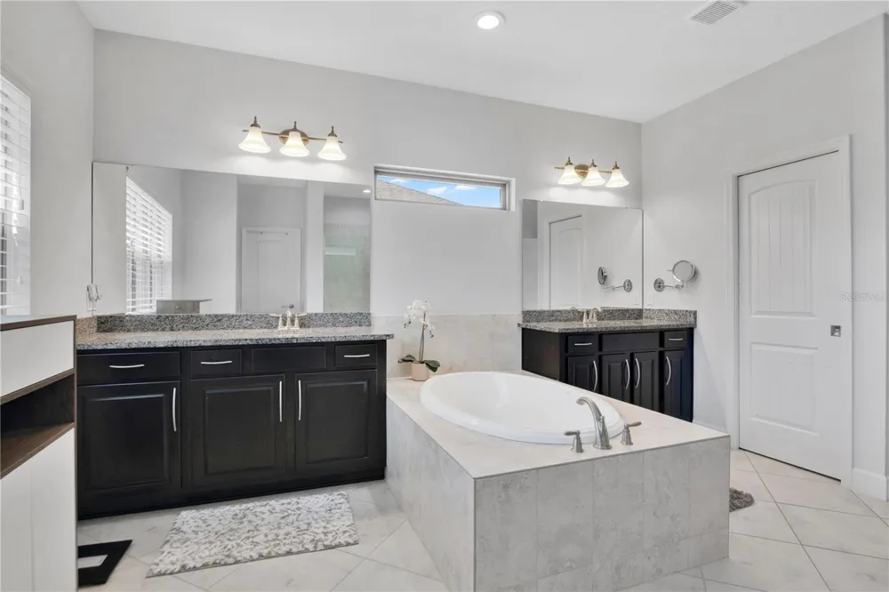 9443 ROYAL ESTATES BOULEVARD Orlando, FL 32836