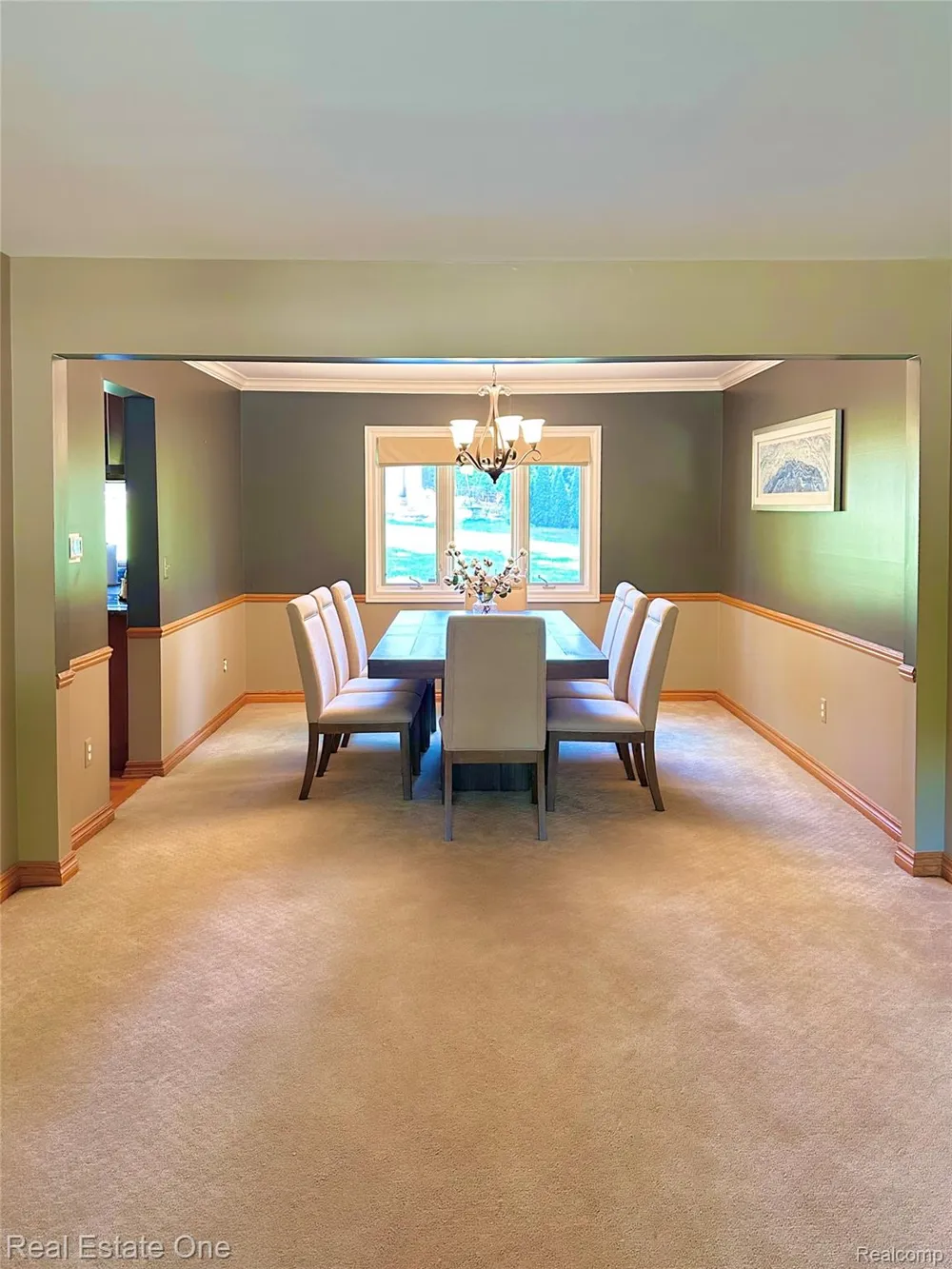 6730 Whiting Drive Troy City, MI 48098