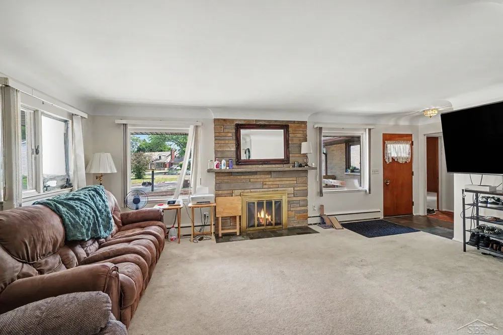 3 Northmoor Road Saginaw City, MI 48602