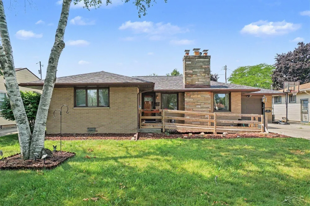 3 Northmoor Road Saginaw City, MI 48602